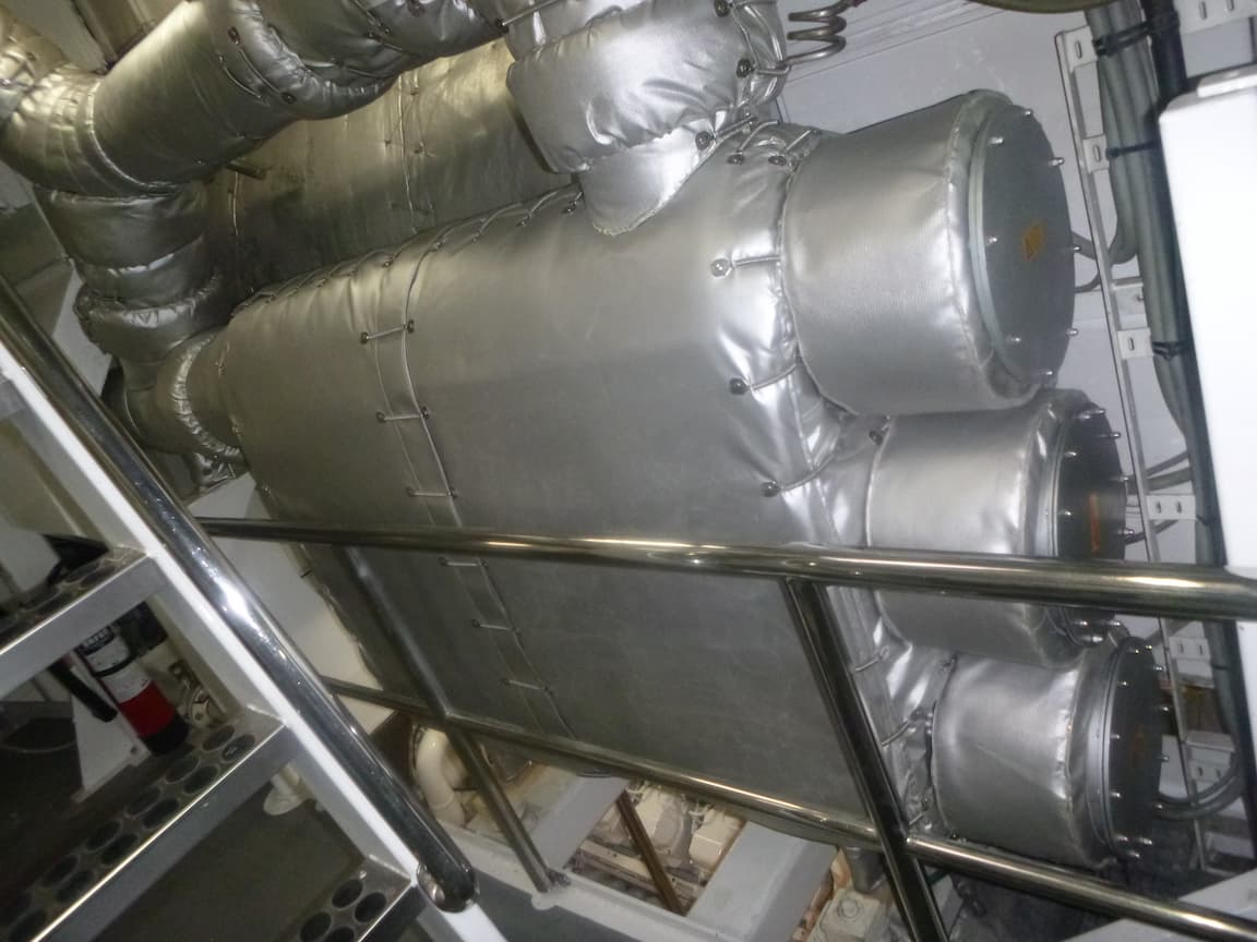 Thermal insulation solutions for yachts and shipyards - EXHAUST REMOVABLE INSULATION BLANKETS